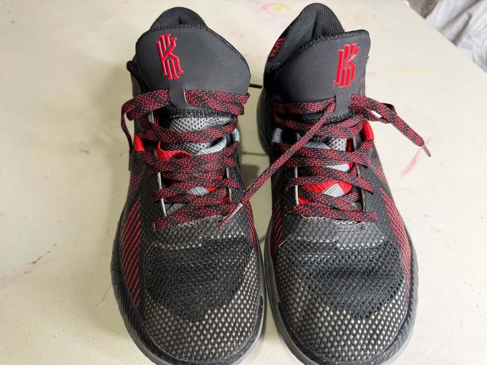 Nike Kyrie Flytrap 5 Bred Black Red Basketball Shoes CZ4100-003 Men's Size 11.5